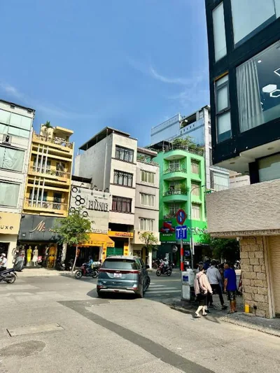 Toà nhà - P402 căn hộ mini Trung tâm thành phố HCM – Fotos 12